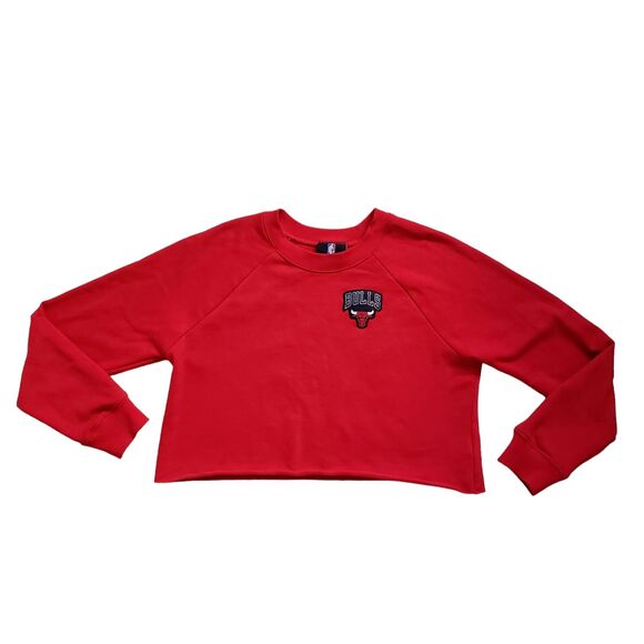 Chicago Bulls NBA Crop Sweatshirt Womens Large Red Crewneck Long Sleeve Logo - Picture 1 of 11